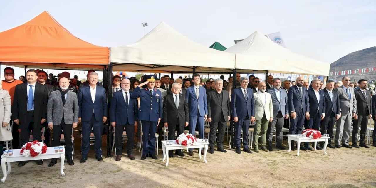 Kayseri’de bilimin büyülü dünyası, 6’ncı Bilim Şenliği kapılarını açtı