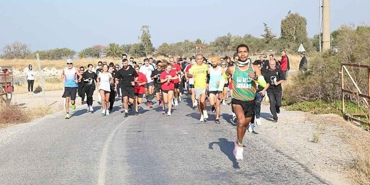 Çiğli'de 'Cumhuriyet Koşusu' coşkusu yaşandı