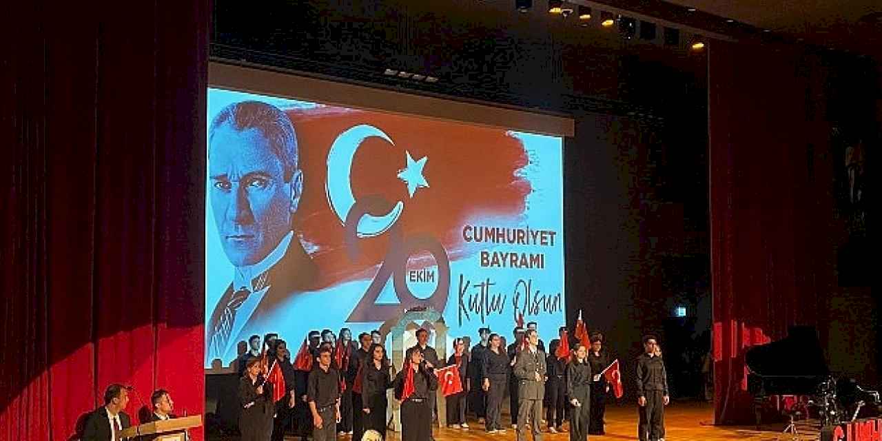 LÖSEV, Cumhuriyet'in 101. yılını coşkuyla kutladı.