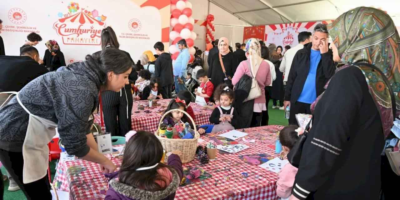 Malatya'da Cumhuriyet Panayırı neşeye ortak oldu