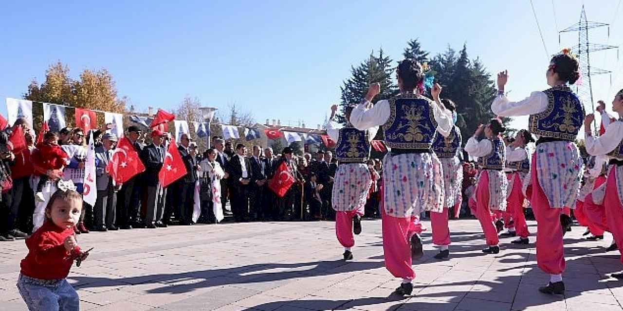 Hüseyin Can Güner: Yaşasın Cumhuriyet! İyi ki Cumhuriyet! İlelebet Cumhuriyet!