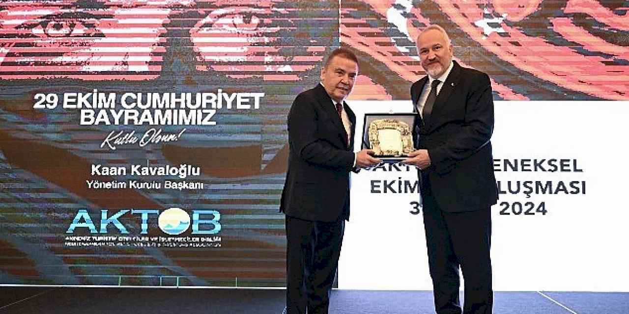 Başkan Böcek: Turizme hizmet için daha fazla pay almalıyız