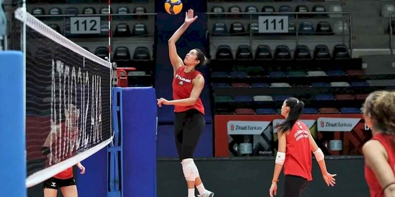 Keçiörenli kadın voleybolcular Bursa'dan galibiyetle döndü