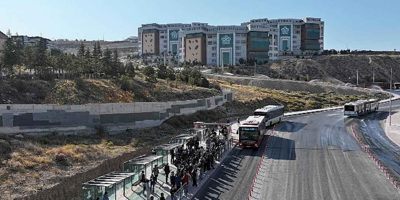 NEÜ Köyceğiz Yerleşkesi'nde Turnike Sistemine Geçilerek Bekleme Süreleri ve Yakıt Tüketimi Azaltıldı