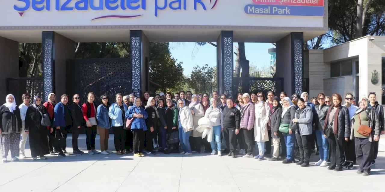 Sarıgöllü kadınlar Manisa’yı adım adım gezdi