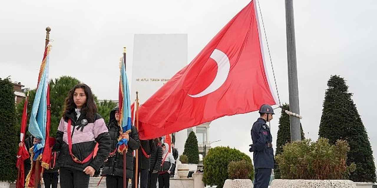 Ulu Önder Mustafa Kemal Atatürk, Vefatının 86. Yıl Dönümünde Üsküdar'da Anıldı