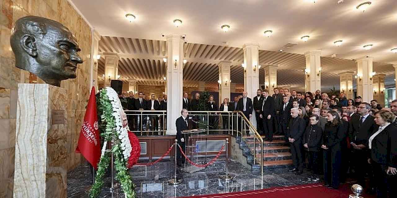 Saat Dokuzu Beş Geçe İstanbul Metrosu