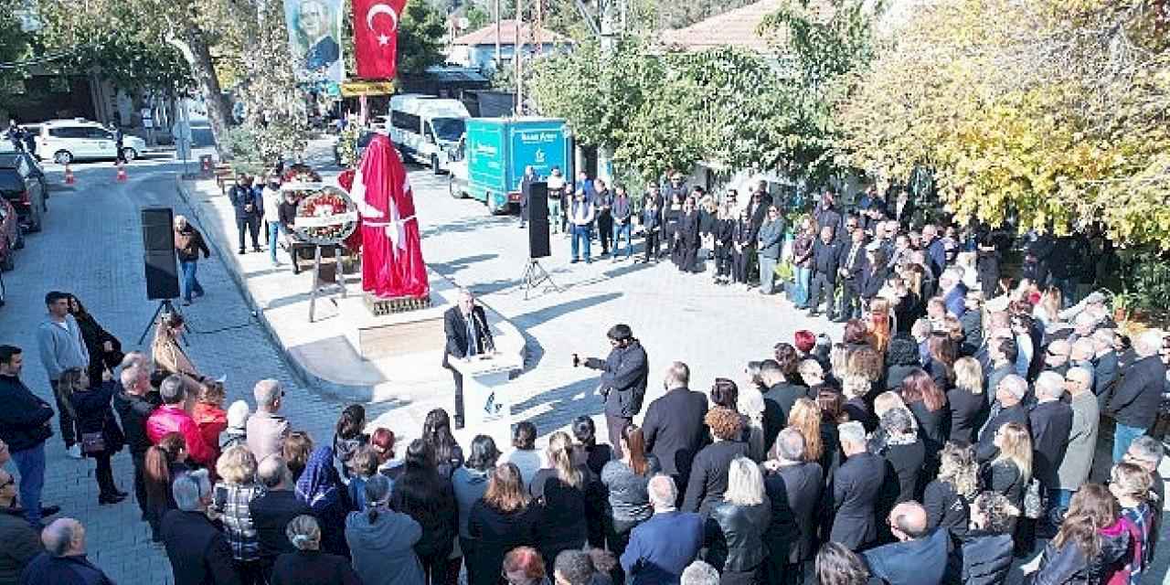 Çamlı'ya Ata'nın Yeni Heykeli Dikildi