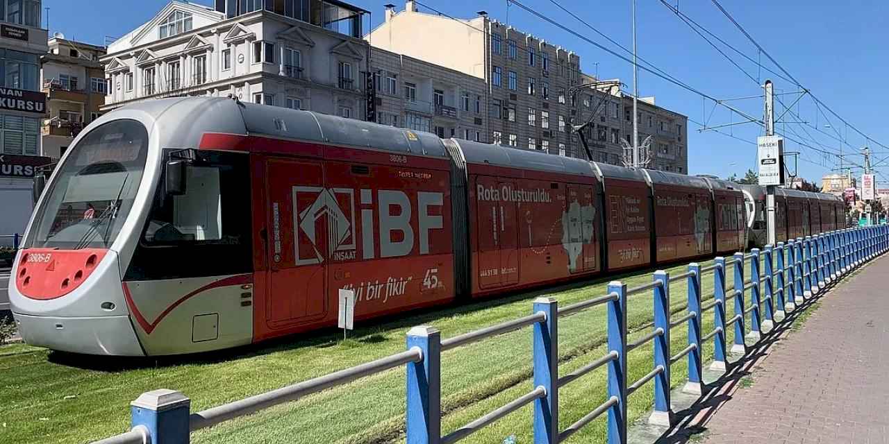 Kayseri Büyükşehir'den milli maça özel tramvay hizmeti