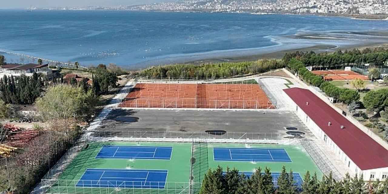 Büyükşehir'in İzmit Tenis Merkezinde sona doğru