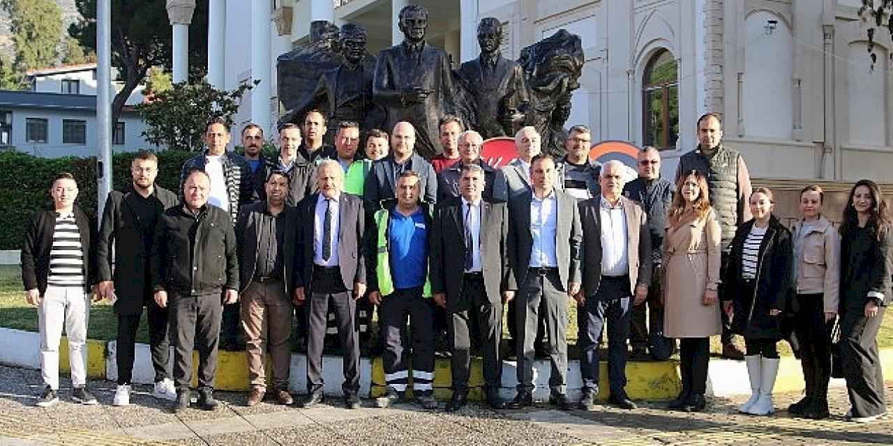 Bayındır'da Öğretmenler Günü Kutlandı