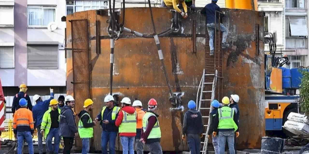 İzmir'de dev makine yeni rotası için taşınacak