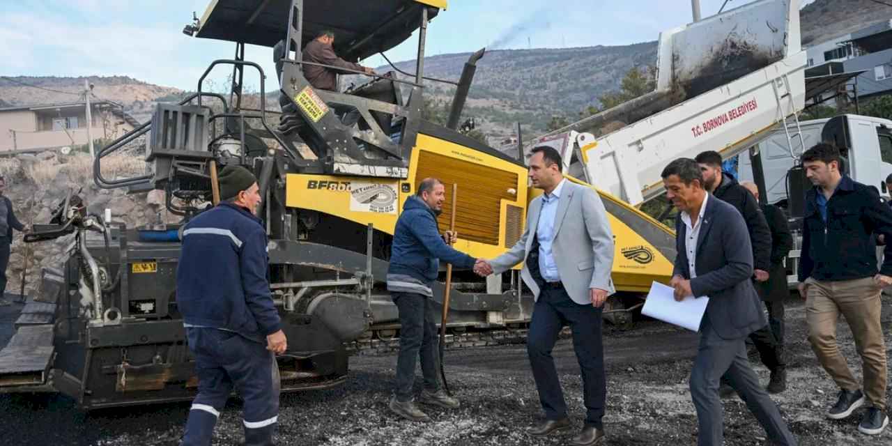 İzmir Bornova’da yol çalışmaları tam gaz