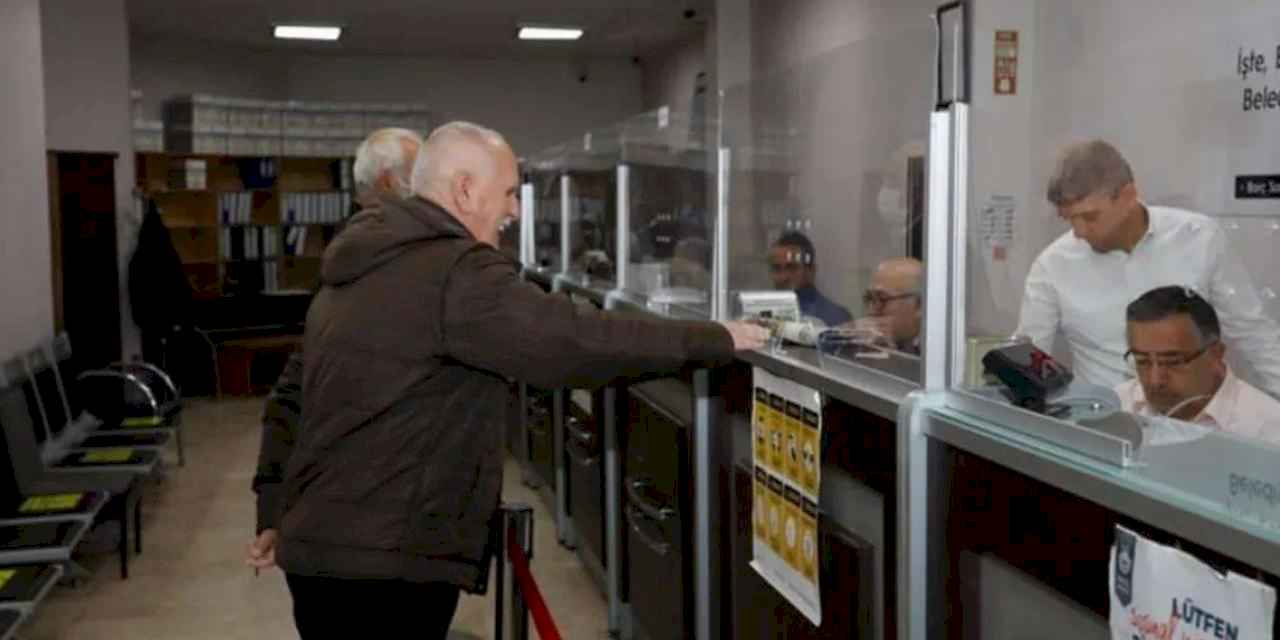 İzmit Belediyesi vezneleri hafta sonu açık olacak