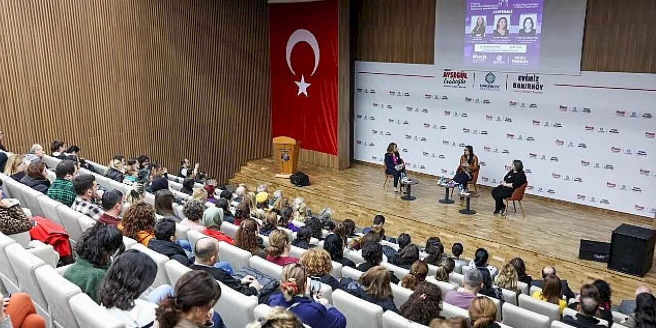 Bakırköy Belediyesi'nden kadına şiddete karşı konferans düzenledi