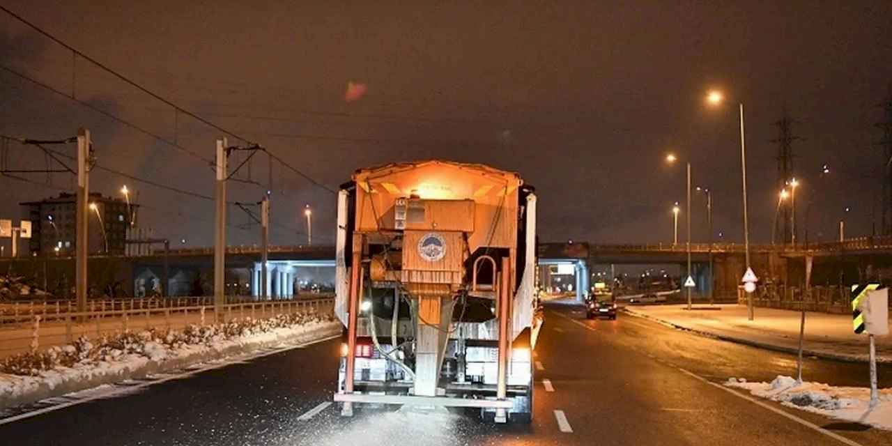 Kayseri Büyükşehir gece gündüz sahada