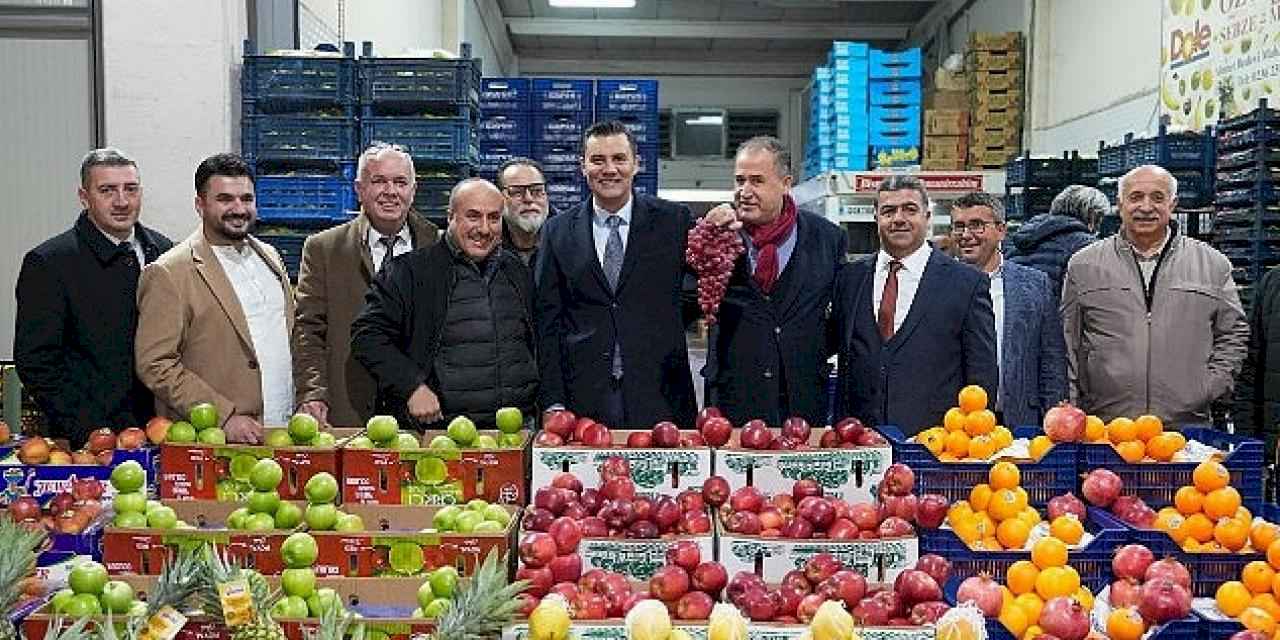 Başkan Zeyrek Hal Esnafı ile Bir Araya Geldi