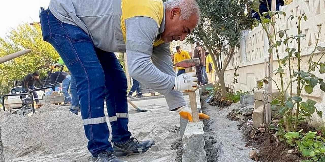 Didim Belediyesi Hisar Mahallesi 2463 Sokak'ta başlatılan yol yapım çalışmalarını tamamlandı.