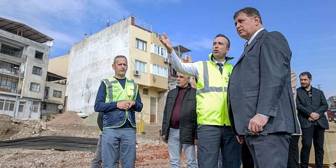 Karabağlar trafiği nefes alacak Dostluk Bulvarı'nda bağlantı yolu çalışmaları başladı