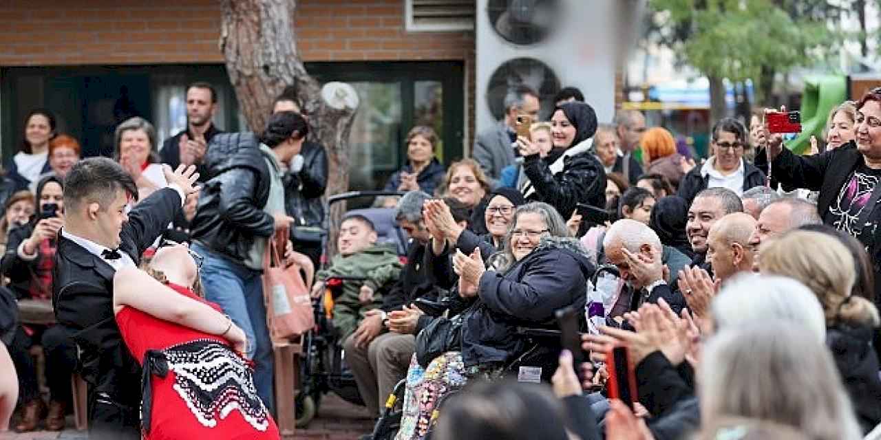 Buca Belediyesi'nden Dünya Engelliler Günü'nde farkındalık etkinliği