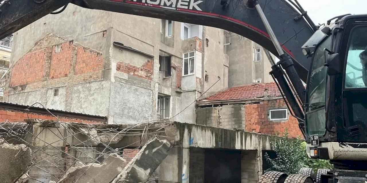 Bursa Gemlik'te metruk temizlik