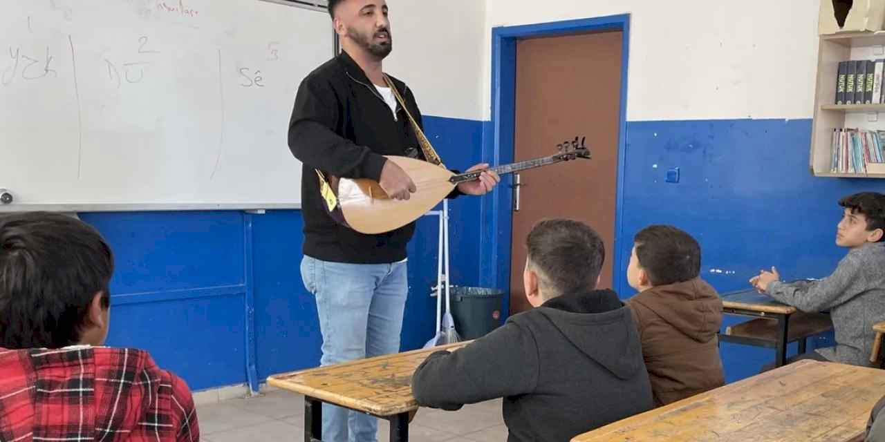 Diyarbakır Silvan'da öğretmenler kırsal turneye çıkıyor