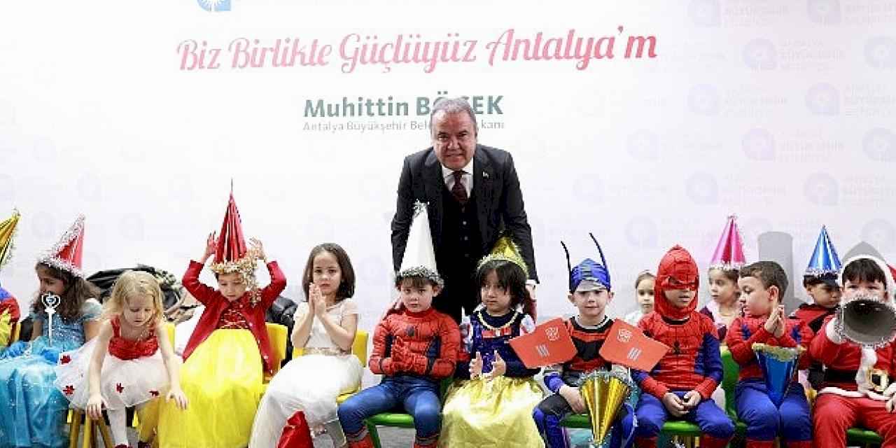 Antalya Büyükşehir Belediye Başkanı Muhittin Böcek kreş sayısını 19'a çıkartacak