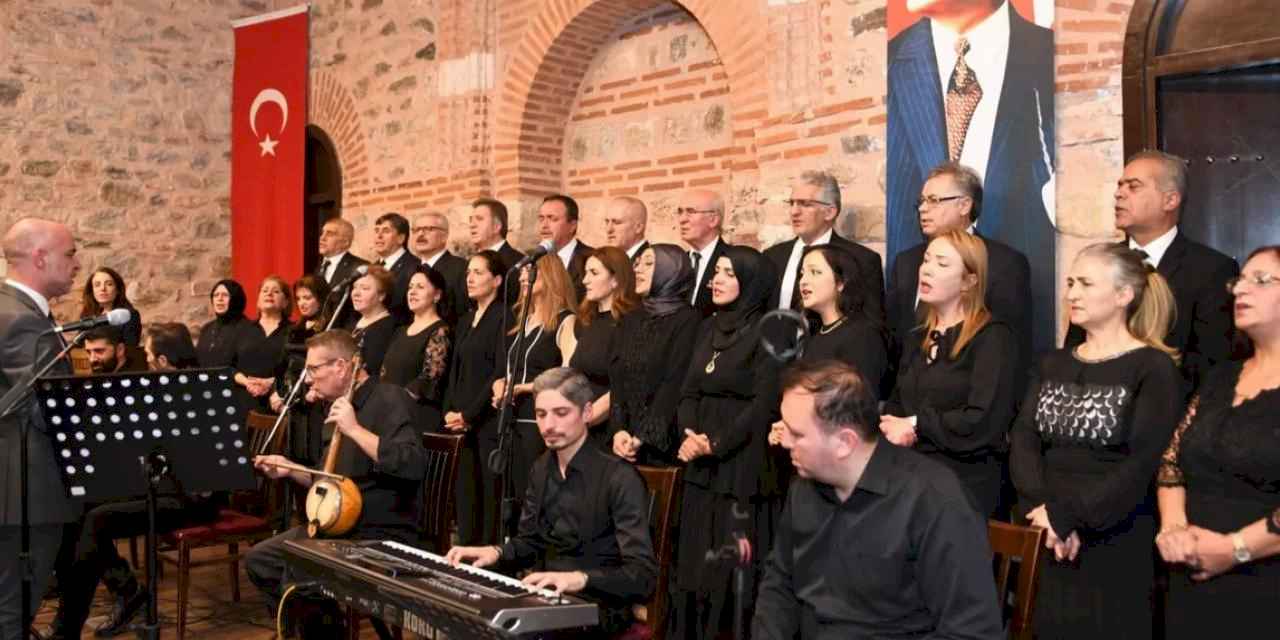 Yurdun dört bir yanından türküler Bursa Osmangazi’de yankılandı