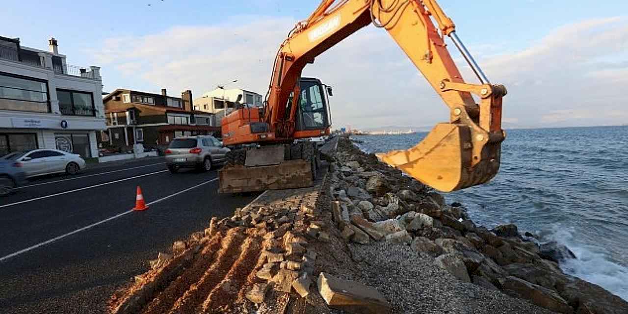 Güzelbahçe Belediyesi'nden Kanayan Yaraya Neşteri