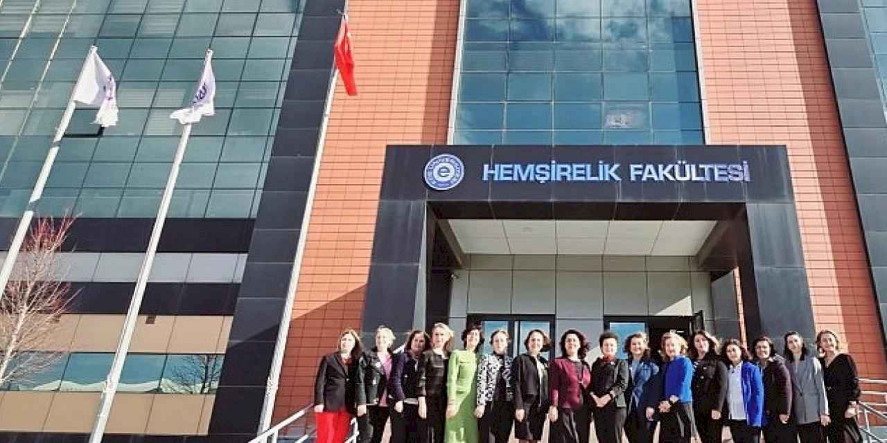 Türkiye'deki Hemşirelik Fakültelerinin Dekanları Ege Üniversitesinde bir araya geldi