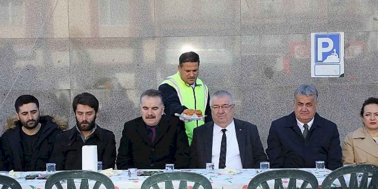 Edremit Belediyesi'nde Eski Başkan Tuncay Kılıç Anıldı