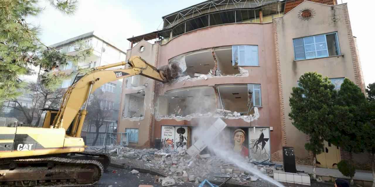 İstanbul Bakırköy'de dönüşüm sürüyor