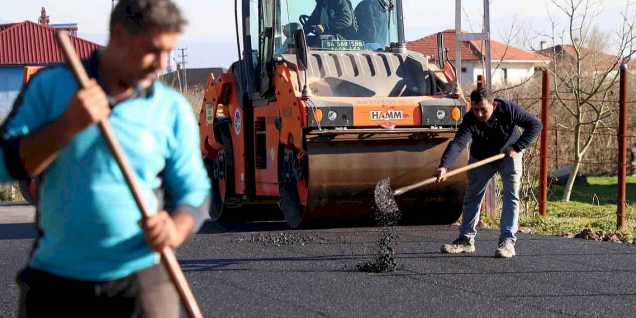 Sakarya Söğütlü’nün kırsalındaki iki mahallede asfalt hamlesi