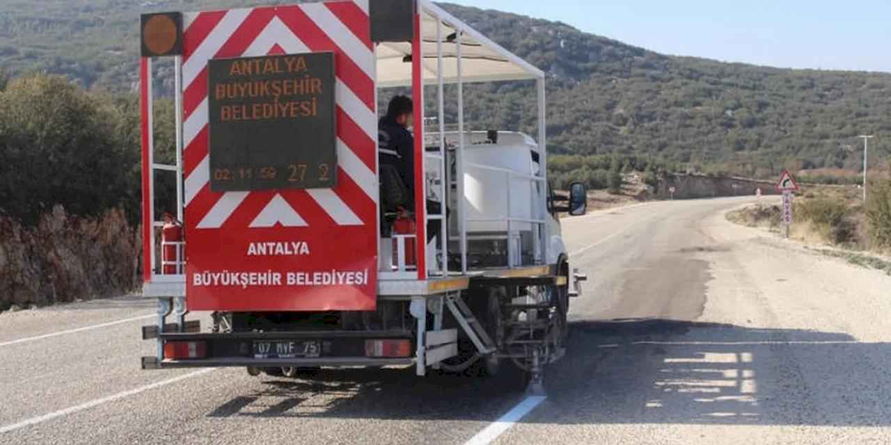 Antalya'da yollara bakım onarım