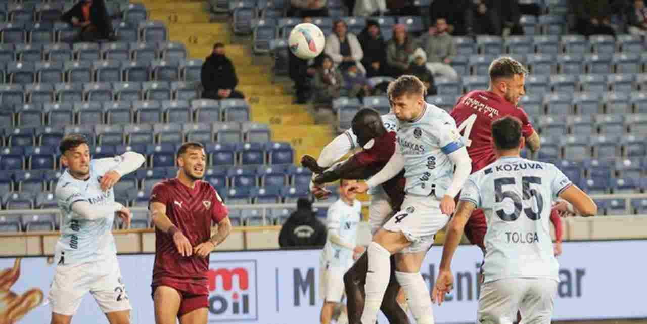 Atakaş Hatayspor 1-3 Adana Demirspor (Maç Sonucu) A. Demirspor galibiyet serisini sürdürdü!