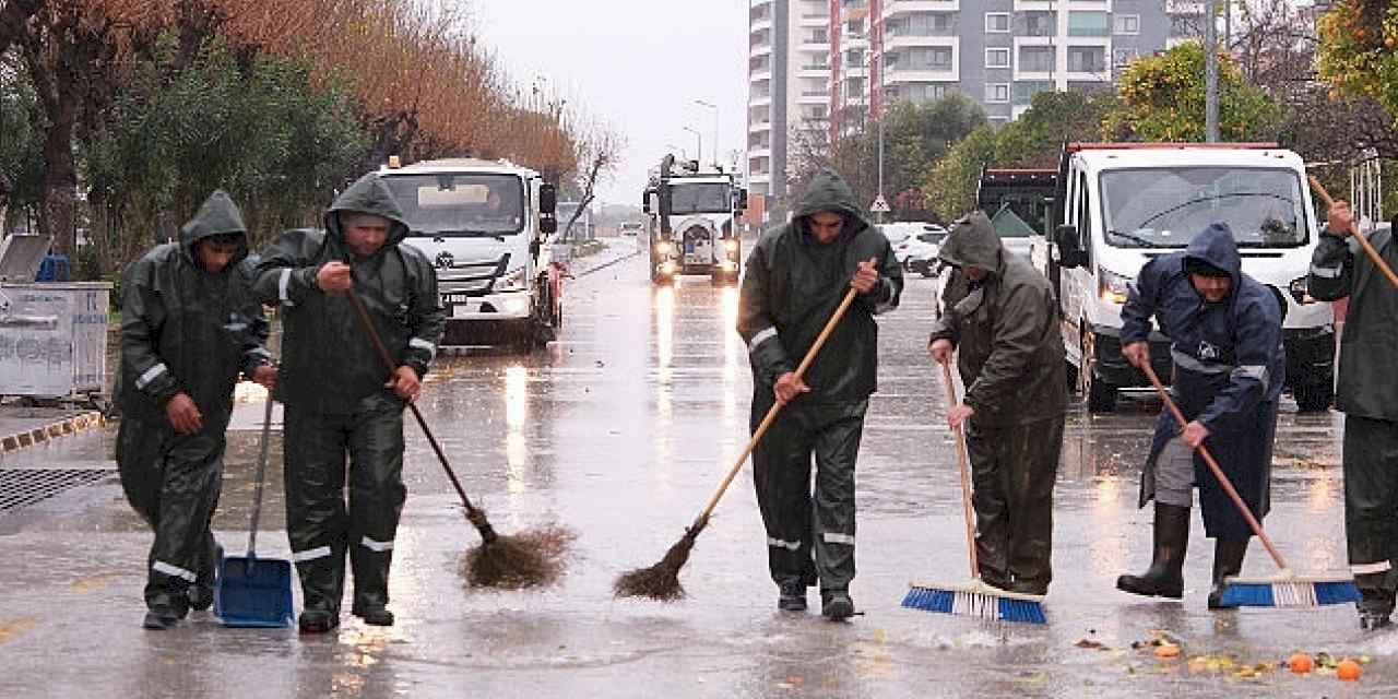 Aydın Büyükşehir Belediyesi Ve ASKİ Tam Kadro Sahada