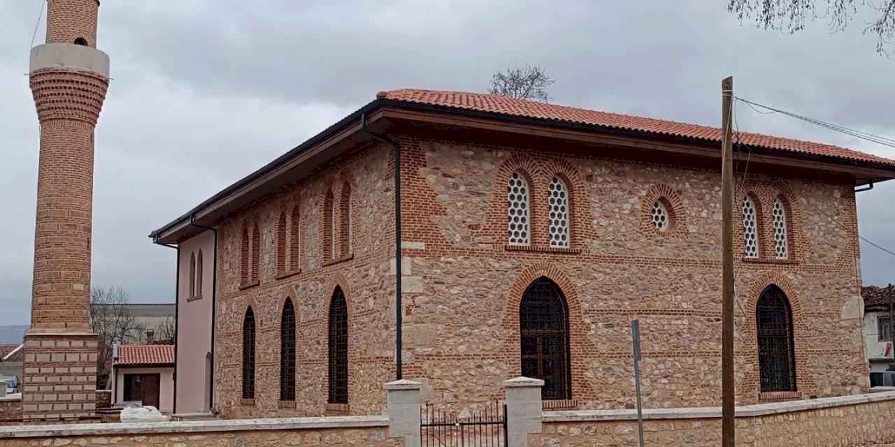 Bilecik'te Tarihi Cami’de ilk ibadet Regaip Kandili'nde