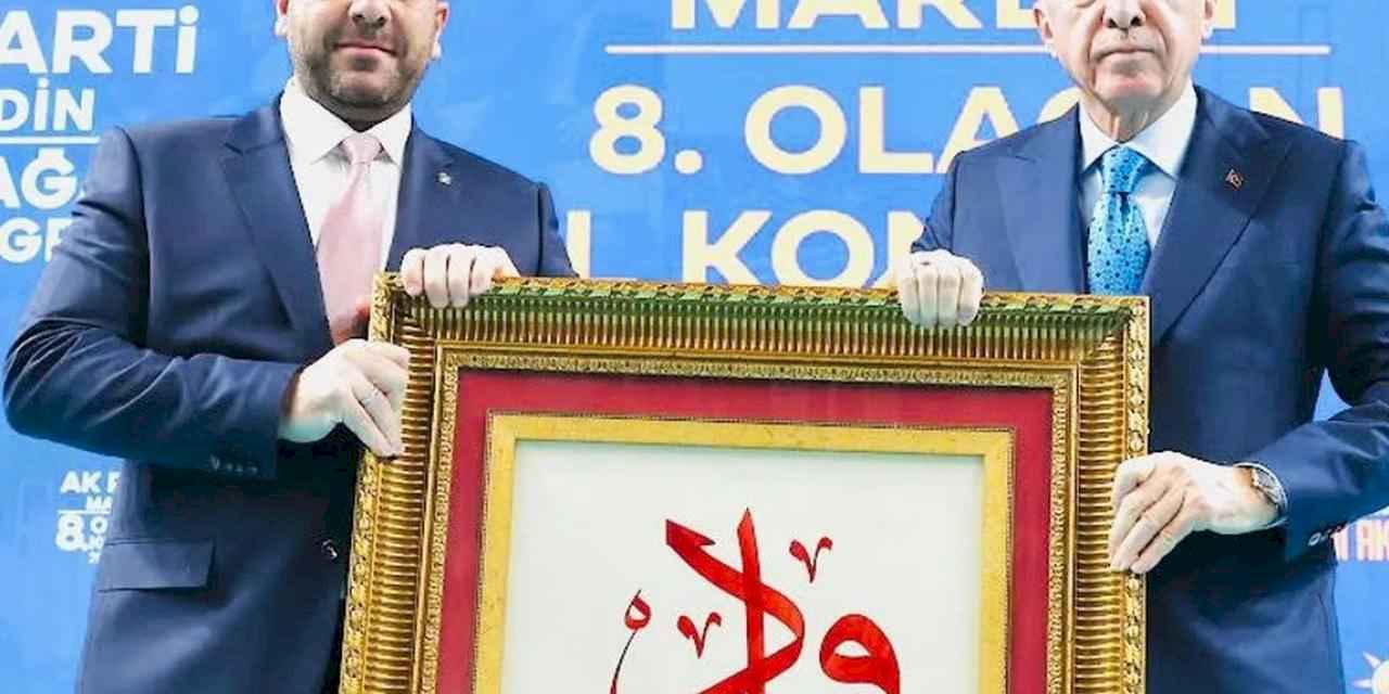 Uncu'dan Erdoğan'a 'Sevgi ve Muhabbet' yazılı tablo