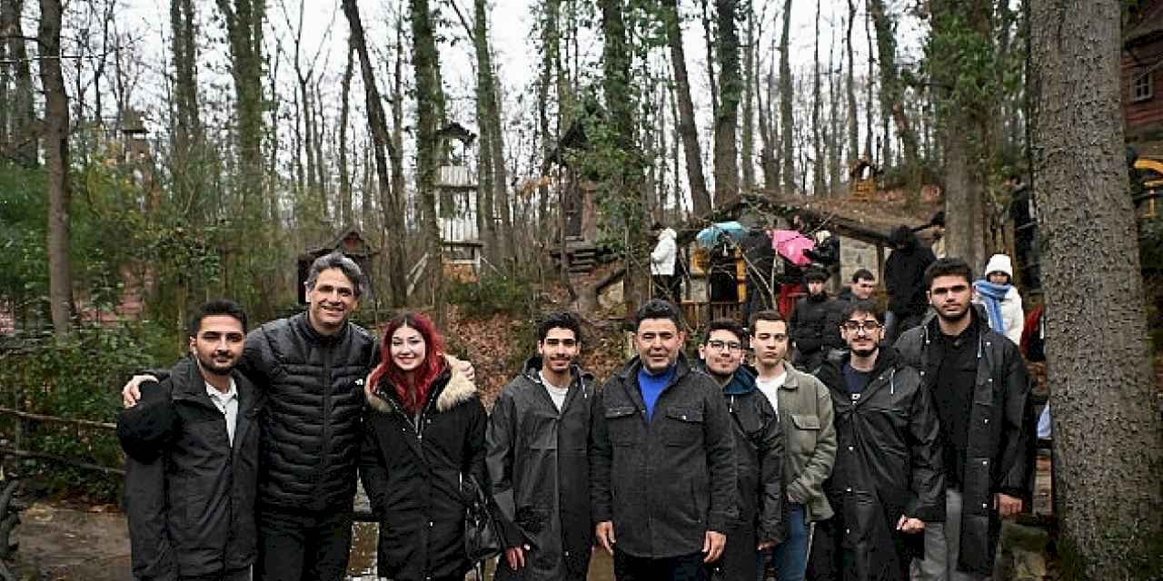 Kartepe'de Gençler Tarih ve Doğayla Buluştu