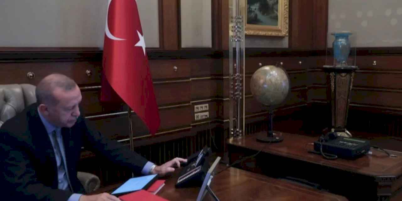 Cumhurbaşkanı Erdoğan’dan Bahçeli ile Özel’e yeni yıl tebriği