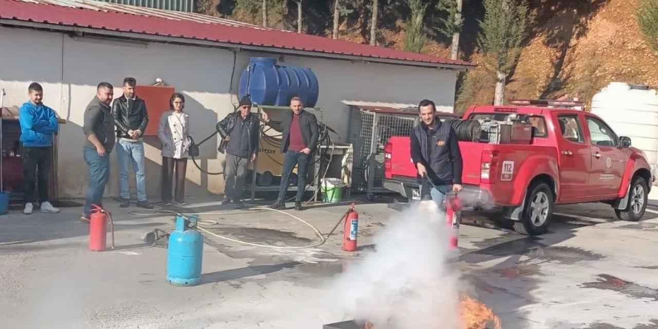 Muğla İtfaiyesi'nden baca temizlik eğitimi