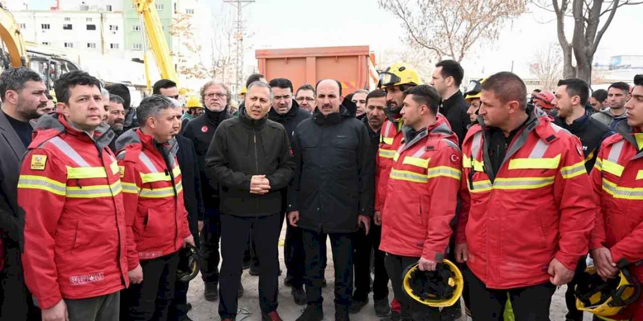 Başkan Altay'dan arama kurtarma ekiplerine teşekkür