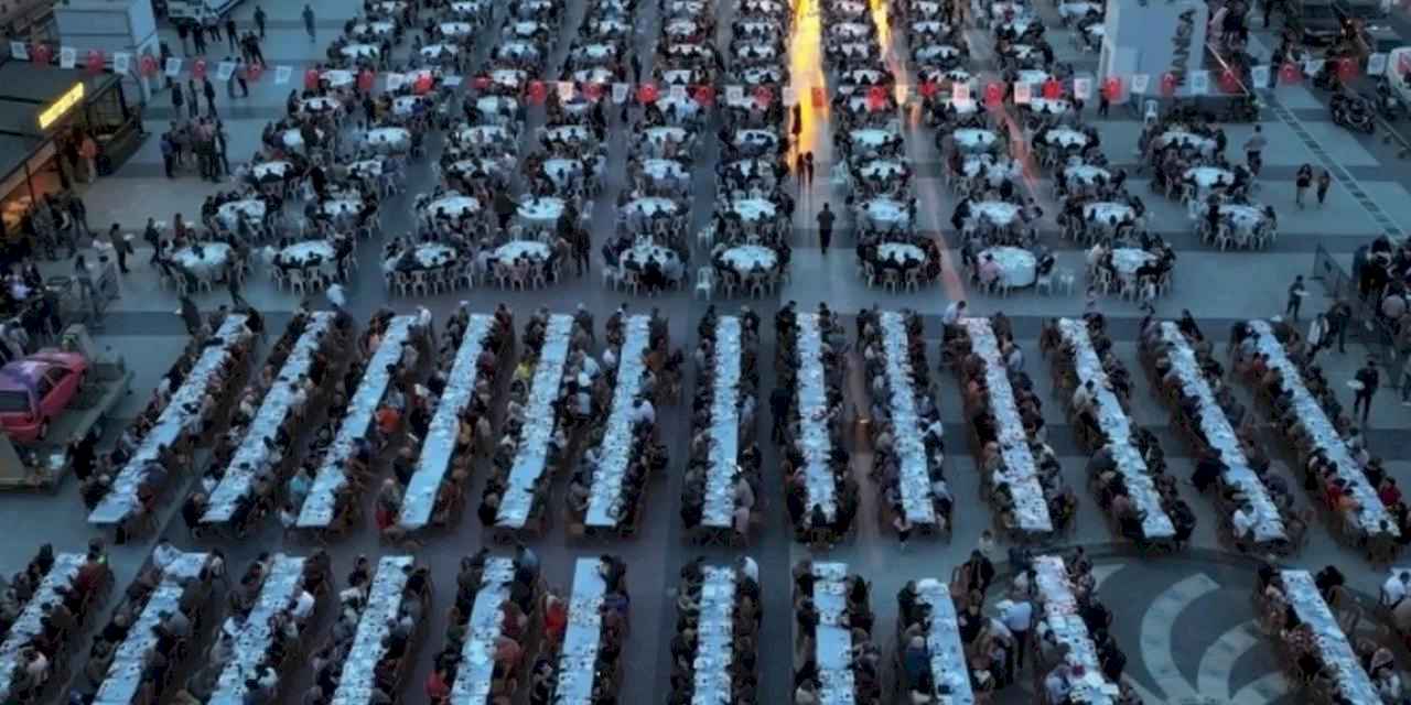 Manisa'da iftar sofraları 100 bin kişiye ulaşacak